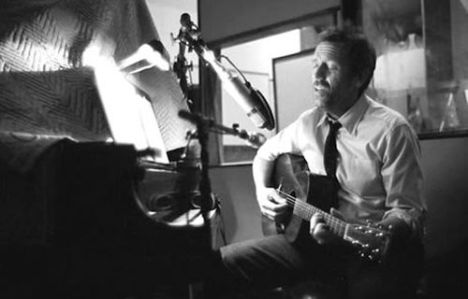 hugh-laurie-let-them-talk-doctor-house-blues