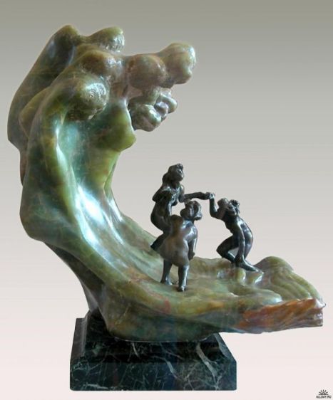 la-vague-sculpture-by-camille-claudel-1346598043_b