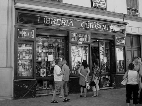img_4439_libreria_cervantes_-640x640x80