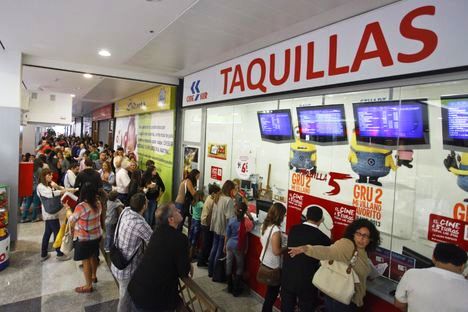 cola-cine-buena-1024x683