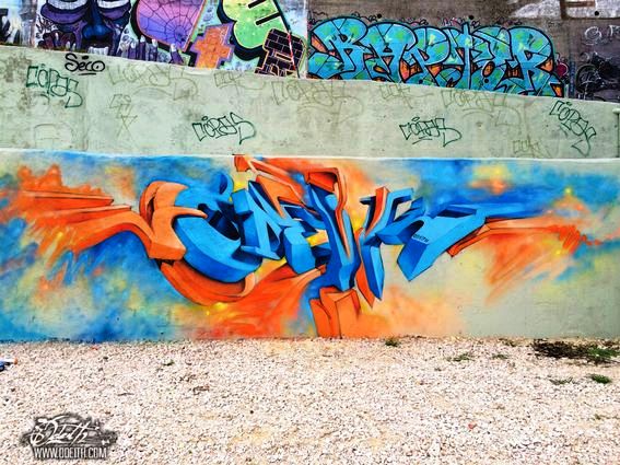 Blue-and-orange-3D-graffiti-Lettering-Vila-Franca-de-Xira-Portugal